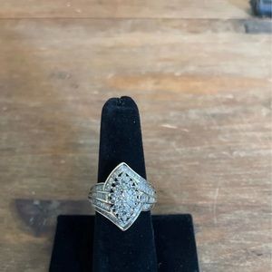 10K Diamond Ring - Size 7.5